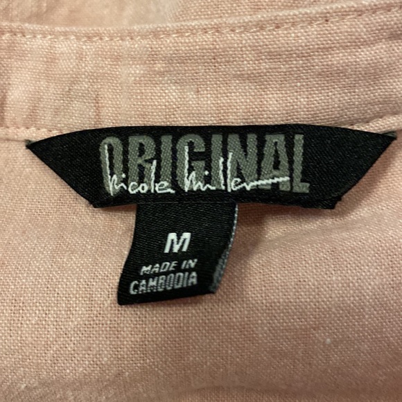 Nicole Miller pink blouse size medium - Picture 4 of 4